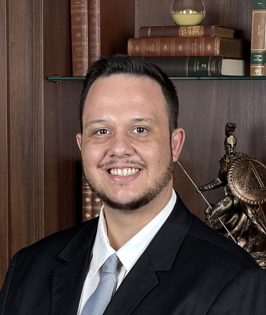 Dr. Guilherme Zocollaro Nogueira